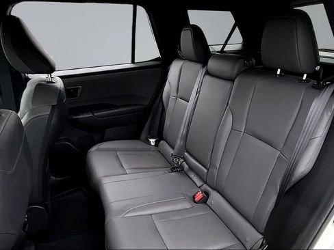 Used 2026 Subaru Outback Limited AWD/4WD image 18