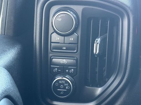 Certified 2020 Chevrolet Silverado 2500 Custom w/ Custom Value Package image 16