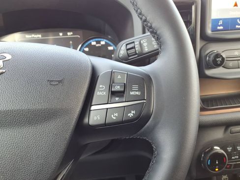 Used 2024 Ford Bronco Sport Outer Banks w/ Tech Package AWD/4WD image 17