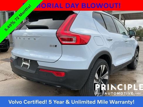 Certified 2024 Volvo XC40 B5 Ultimate w/ Protection Package Premier AWD/4WD image 11