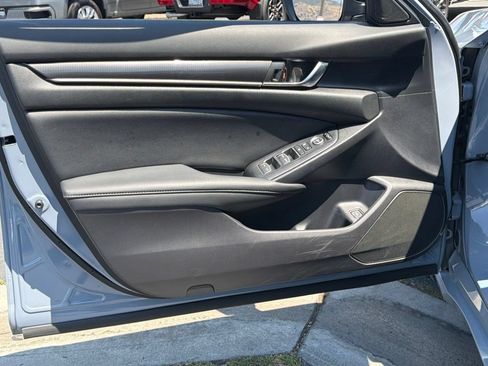 Used 2022 Honda Accord Sport image 19