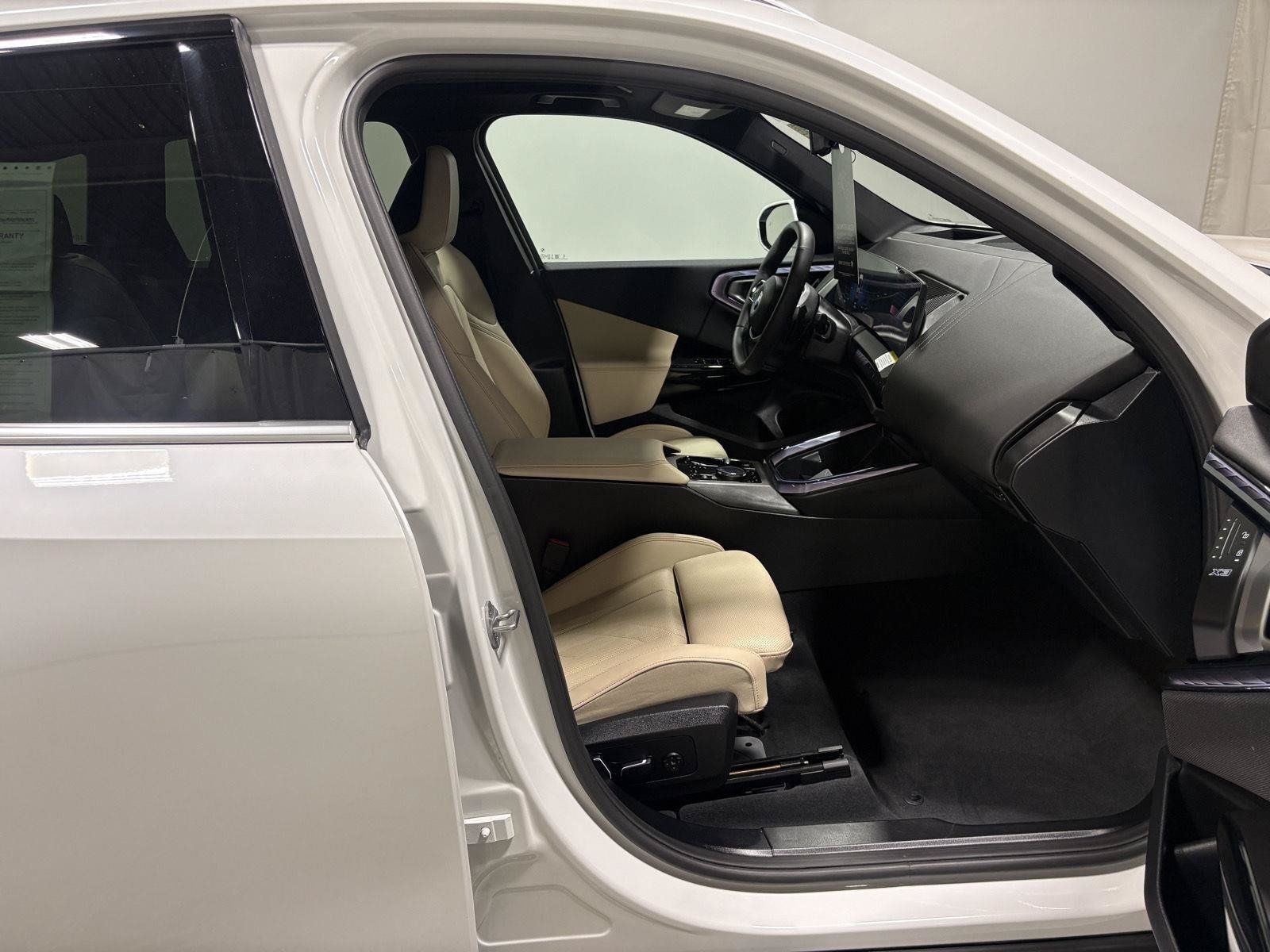 Used 2026 BMW X3 xDrive30i w/ Premium Package AWD/4WD image 29