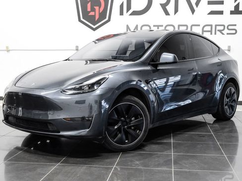 Used 2022 Tesla Model Y Long Range AWD/4WD image 6