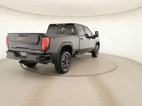 Used 2022 GMC Sierra 2500 AT4 w/ AT4 Premium Plus Package AWD/4WD image 6