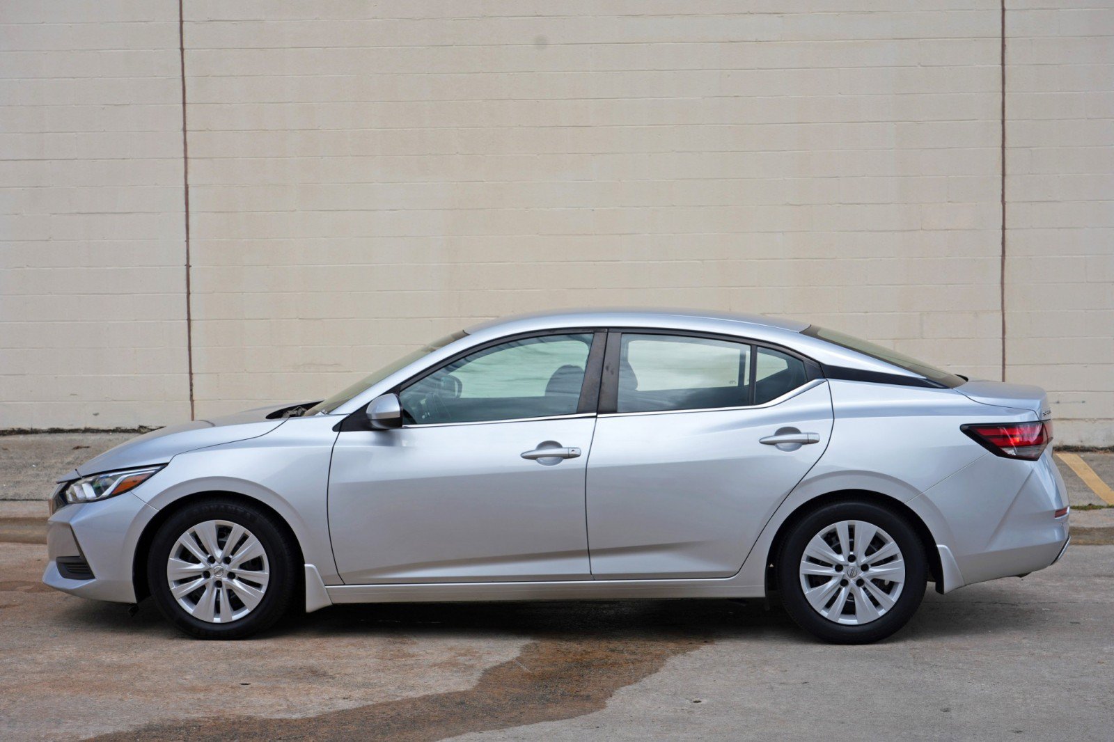 Used 2020 Nissan Sentra S FWD image 40