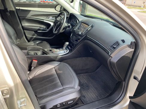 Used 2016 Buick Regal Premium image 12