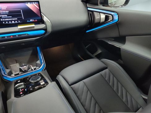 Used 2026 BMW X3 xDrive30 w/ M Sport Package image 24