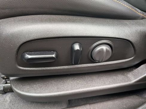 Used 2021 Chevrolet Equinox LT AWD/4WD image 10