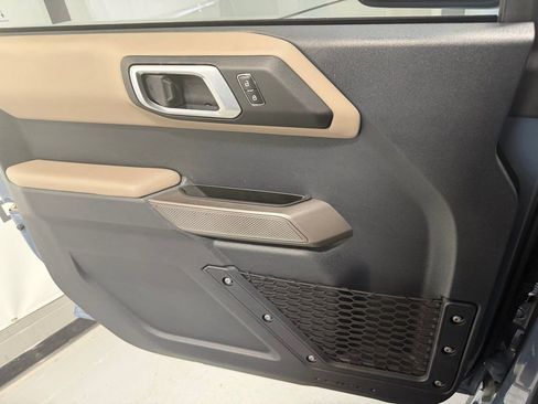 Used 2023 Ford Bronco Wildtrak AWD/4WD image 14