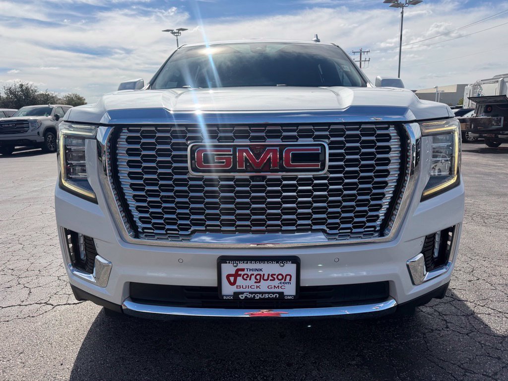 Used 2021 GMC Yukon SLT w/ SLT Luxury Plus Package RWD image 8