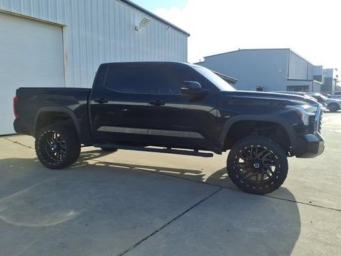Used 2022 Toyota Tundra SR5 w/ TRD Off-Road Premium Package RWD image 5