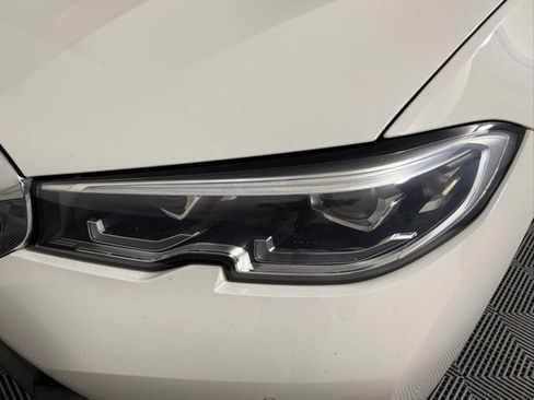 Used 2021 BMW 330i Sedan w/ Parking Assistance Package RWD image 11