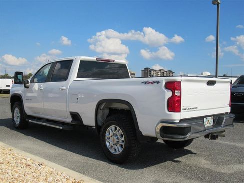 Used 2021 Chevrolet Silverado 3500 LT image 4