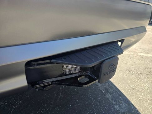 New 2026 Toyota Highlander Platinum image 17