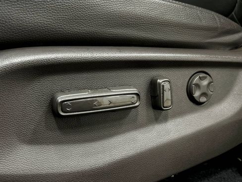 Used 2018 Honda Odyssey Touring image 19