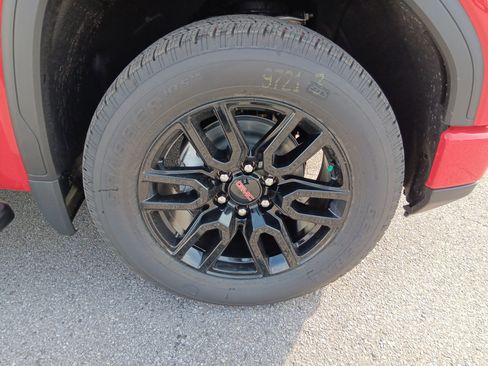 New 2026 GMC Sierra 1500 Elevation image 5