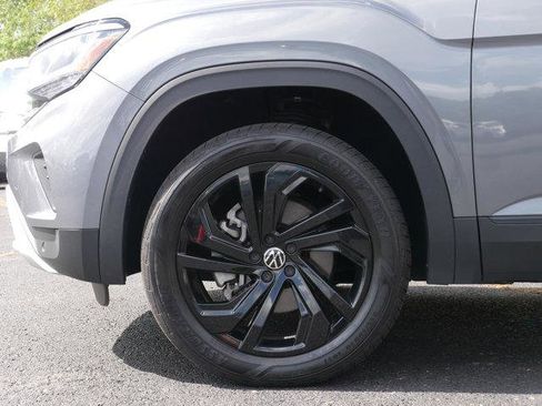 Used 2022 Volkswagen Atlas SE image 11