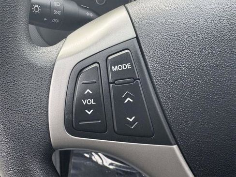 Used 2012 Hyundai Elantra SE image 21