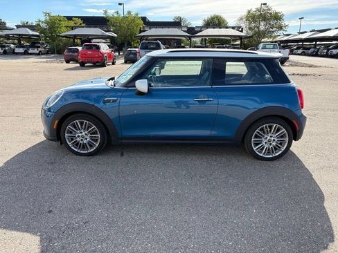 Used 2024 MINI Cooper SE w/ Signature Upholstery Package FWD image 8