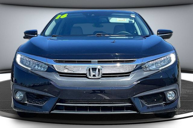 Used 2016 Honda Civic Touring image 2