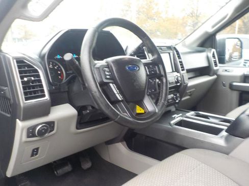 Used 2016 Ford F150 XLT w/ Equipment Group 302A Luxury image 16