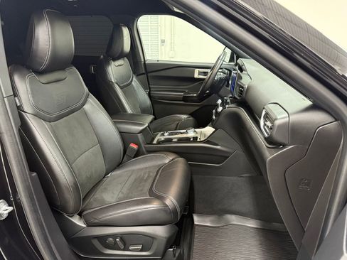 Used 2022 Ford Explorer ST image 37
