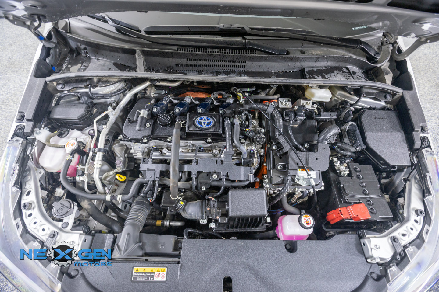 Used 2023 Toyota Corolla SE AWD/4WD image 49