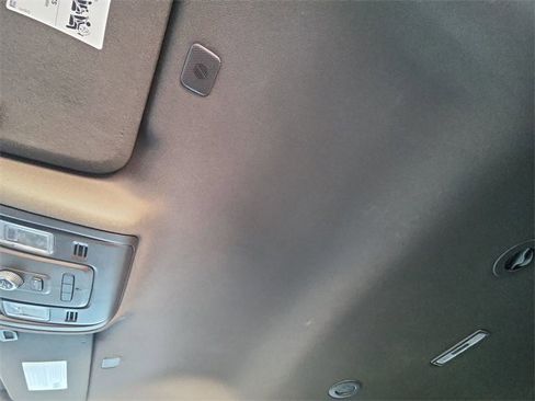 Used 2021 Chevrolet Tahoe LT image 19