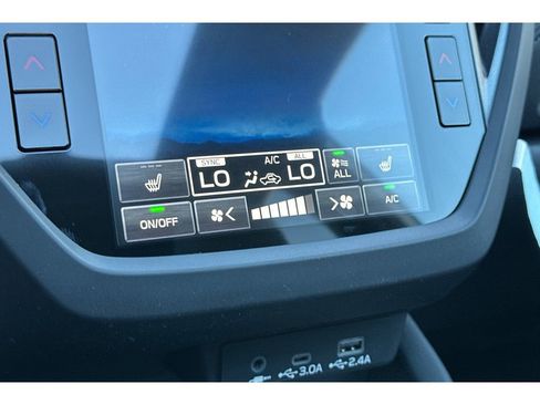 Used 2026 Subaru Forester Premium AWD/4WD image 20