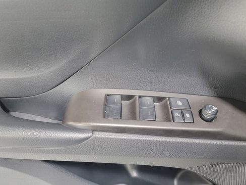 Used 2023 Toyota Camry SE image 25