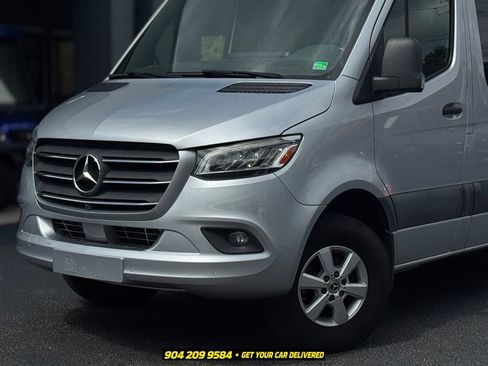 Used 2020 Mercedes-Benz Sprinter 2500 image 2