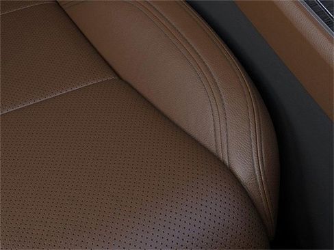 New 2026 Lincoln Aviator Reserve image 16