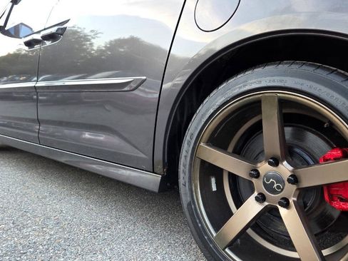 Used 2014 Honda Odyssey Touring Elite image 12