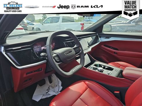Used 2024 Jeep Wagoneer Limited AWD/4WD image 13