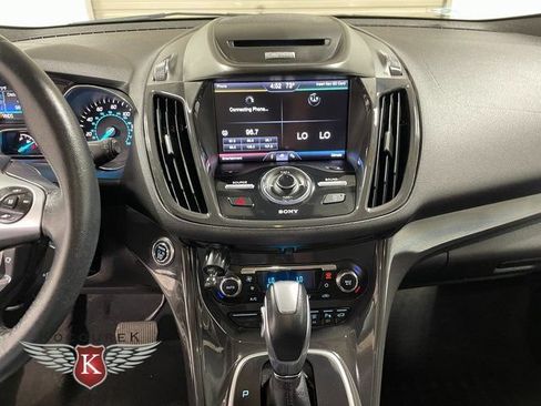 Used 2014 Ford Escape Titanium w/ Equipment Group 401A AWD/4WD image 17