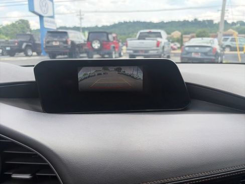 Used 2024 MAZDA MAZDA3 s FWD image 18