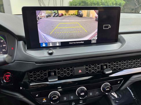 Used 2023 Honda Accord Sport image 8