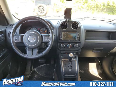 Used 2016 Jeep Patriot High Altitude AWD/4WD image 11