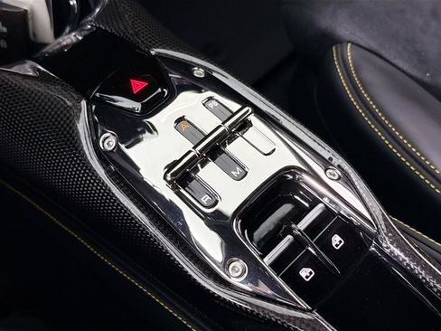 Used 2023 Ferrari SF90 Stradale AWD/4WD image 18