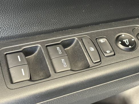 Used 2026 Honda CR-V Sport image 12