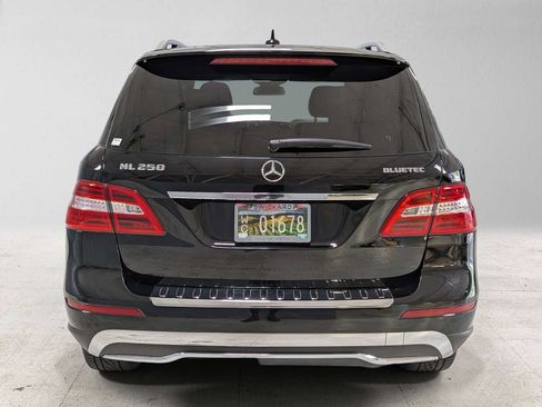 Used 2015 Mercedes-Benz ML 250 BlueTEC 4MATIC image 4