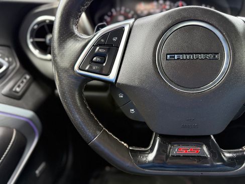 Used 2018 Chevrolet Camaro SS w/ Redline Edition RWD image 26
