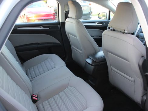Used 2016 Ford Fusion S FWD image 22