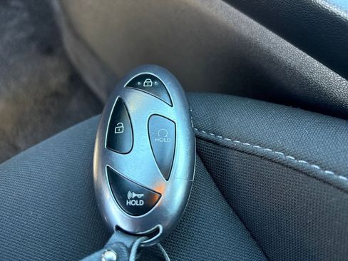 Used 2025 Hyundai Elantra SEL image 24