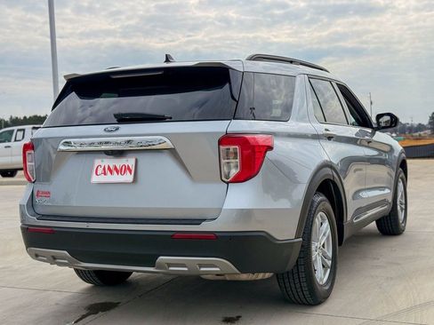 Used 2024 Ford Explorer XLT w/ Equipment Group 202A image 13