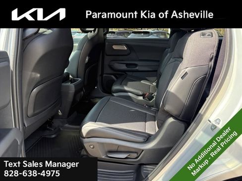 New 2027 Kia Telluride S image 23