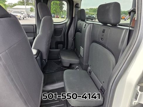 Used 2025 Nissan Frontier S AWD/4WD image 11