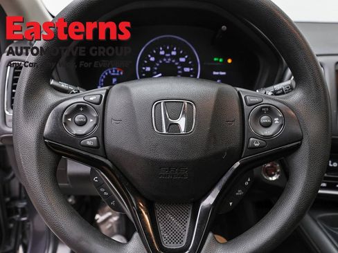 Used 2022 Honda HR-V EX image 10