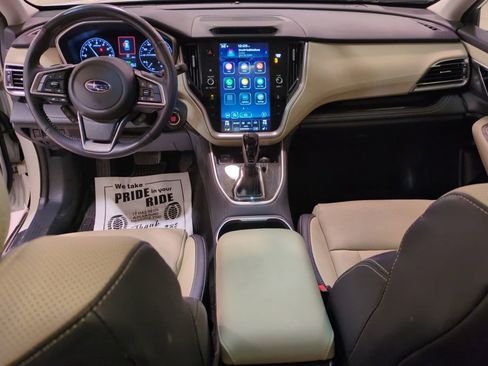 Certified 2022 Subaru Outback Limited image 17