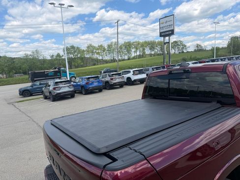 Used 2025 RAM 1500 Limited AWD/4WD image 11